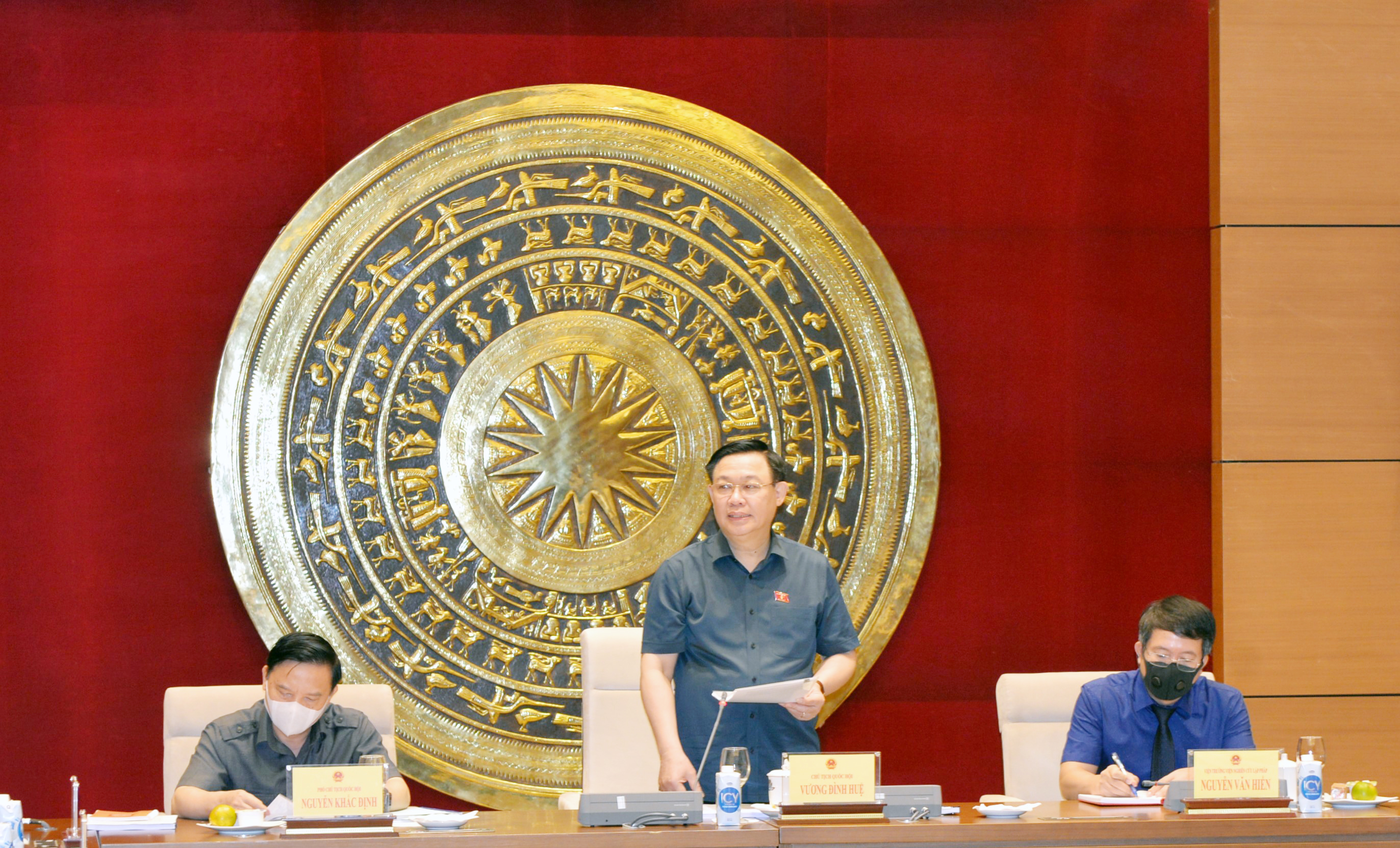 Khắc phục 2 khuynh hướng làm giảm “tuổi thọ” của luật